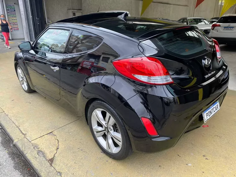 Hyundai Veloster Preto 2