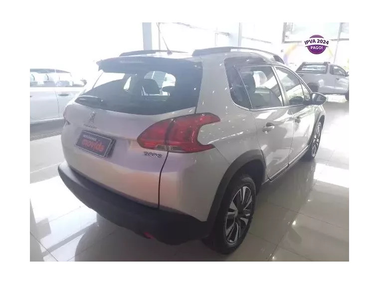 Peugeot 2008 Prata 8