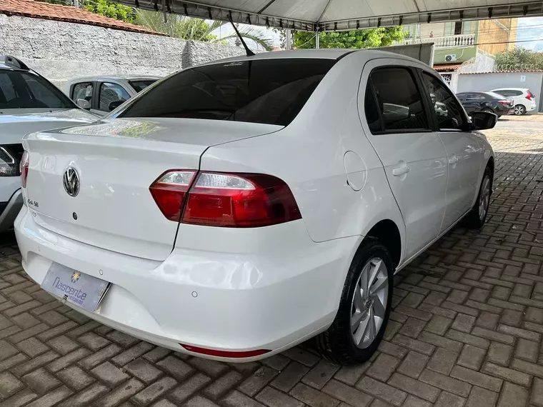 Volkswagen Voyage Branco 10