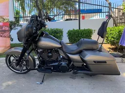 Street Glide