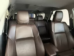 Toyota Hilux SW4