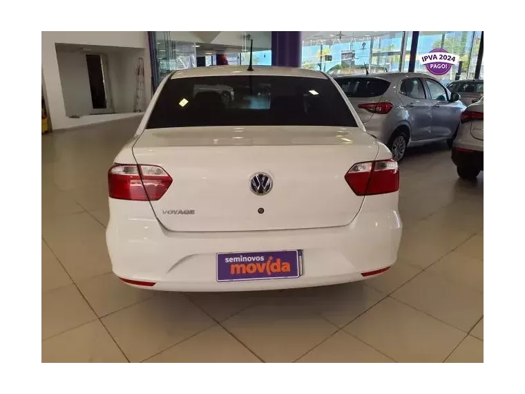 Volkswagen Voyage Branco 8