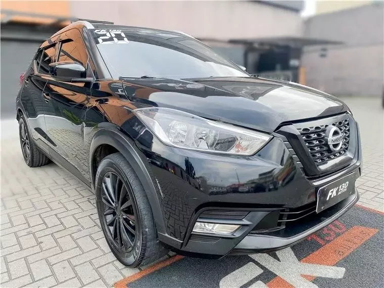 Nissan Kicks Preto 1