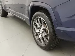 Jeep Commander