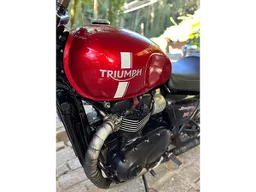 Triumph Street Twin