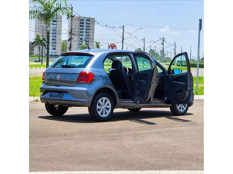 Volkswagen Gol Cinza 9