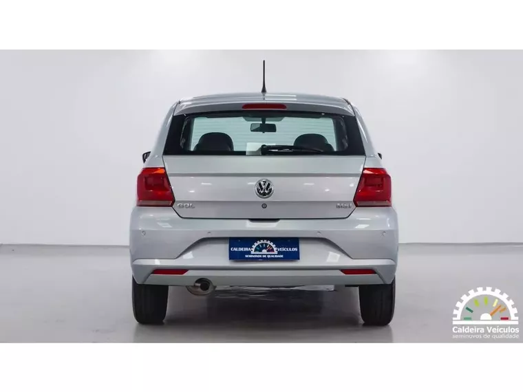 Volkswagen Gol Prata 5