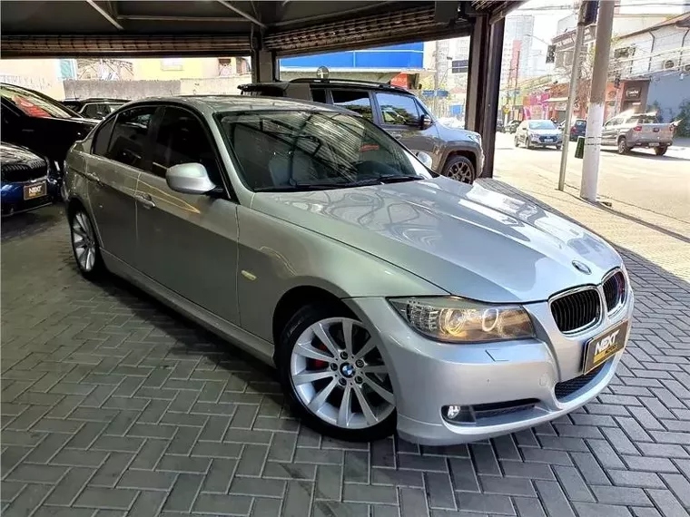 BMW 320i Prata 13