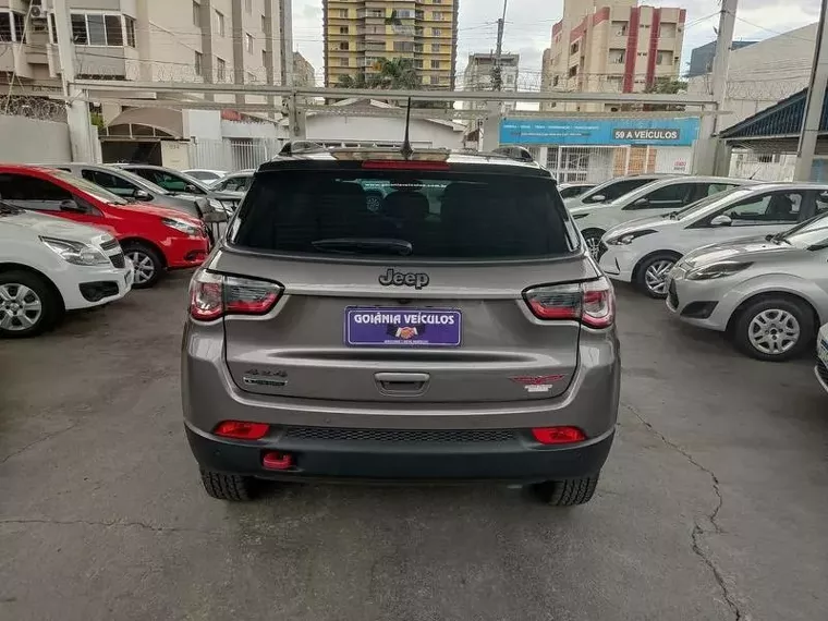 Jeep Compass Cinza 16