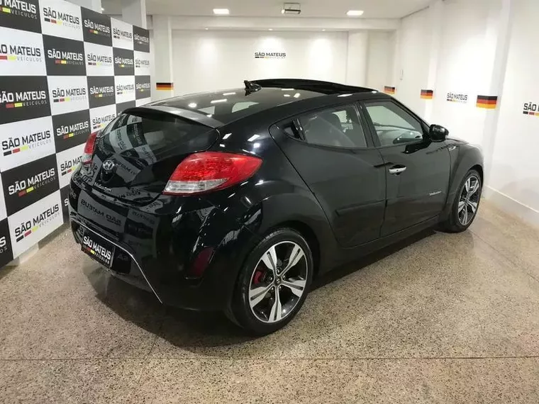 Hyundai Veloster Preto 11