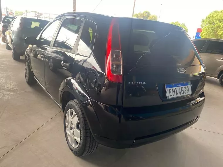 Ford Fiesta Preto 1