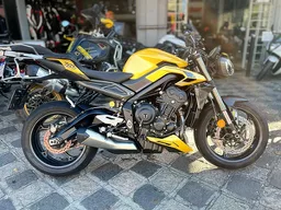Street Triple