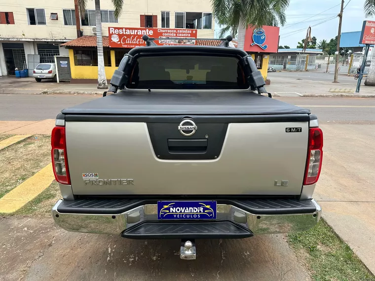 Nissan Frontier Prata 9