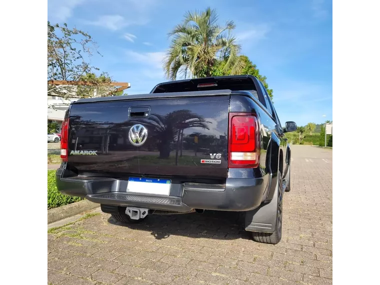 Volkswagen Amarok Preto 16