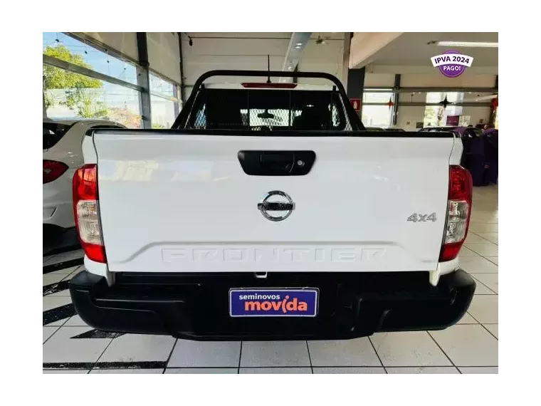 Nissan Frontier Branco 8