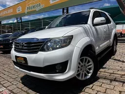 Toyota Hilux SW4