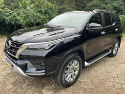 Toyota Hilux SW4