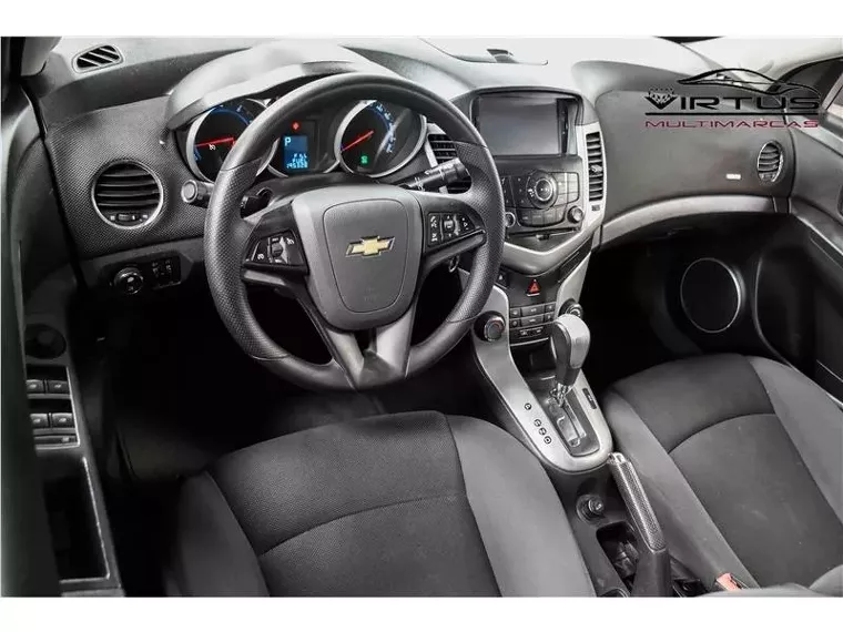 Chevrolet Cruze Prata 13