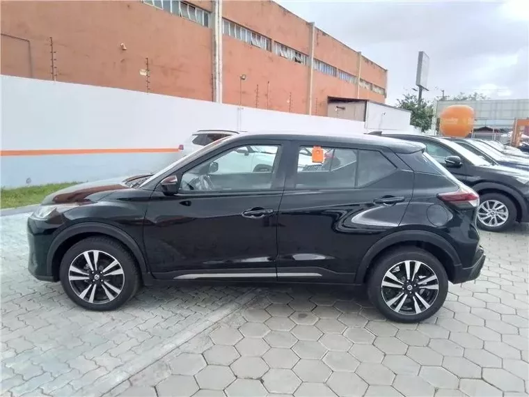 Nissan Kicks Preto 5