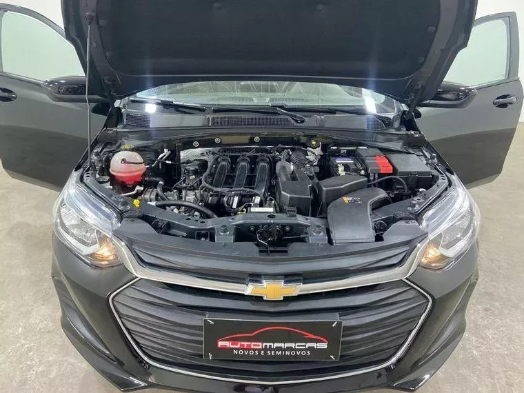 Chevrolet Onix Preto 2