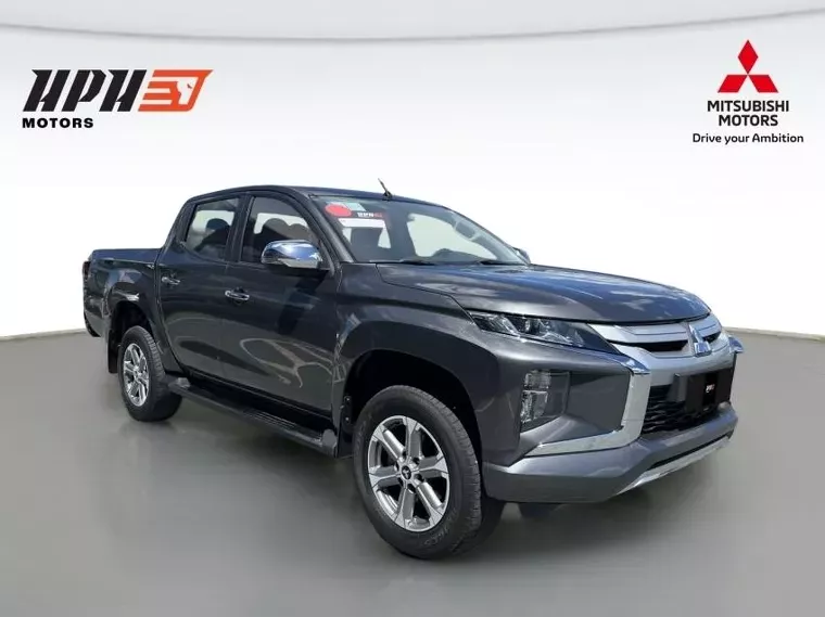 Mitsubishi L200 Triton Cinza 4