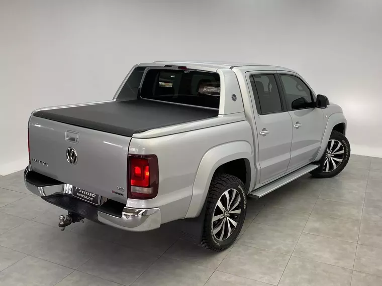 Volkswagen Amarok Prata 6