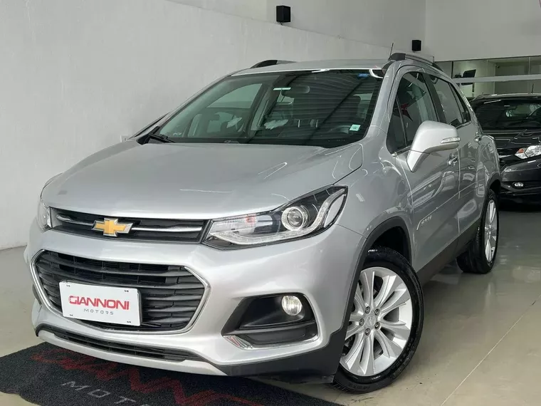 Chevrolet Tracker Prata 3