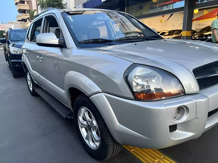 Hyundai Tucson Prata 2