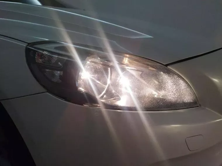 Volvo V40 Branco 17