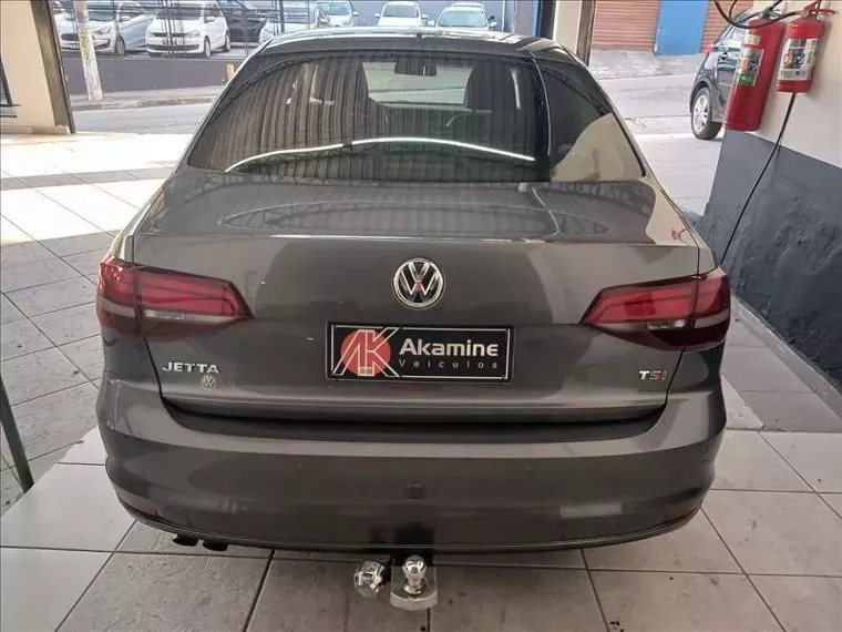 Volkswagen Jetta Cinza 8