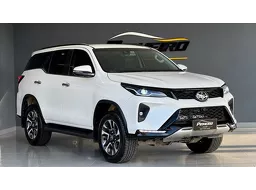 Toyota Hilux SW4