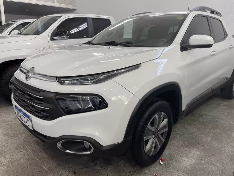 Fiat Toro Branco 1