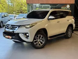 Toyota Hilux SW4