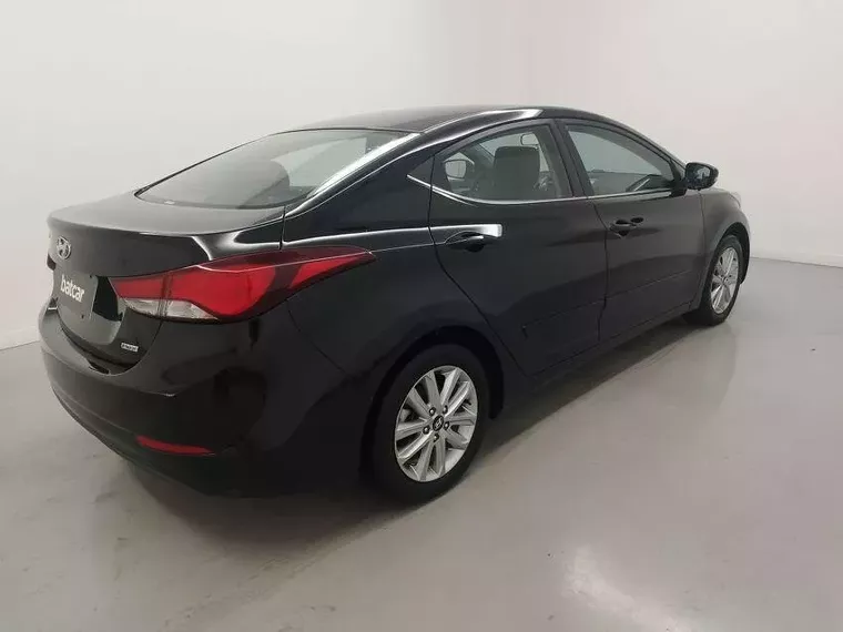 Hyundai Elantra Preto 1