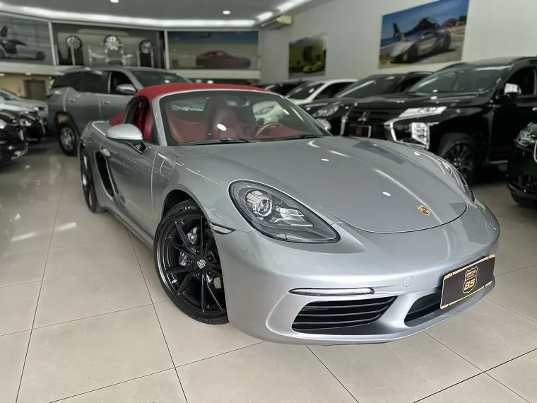 Porsche 718 Prata 13