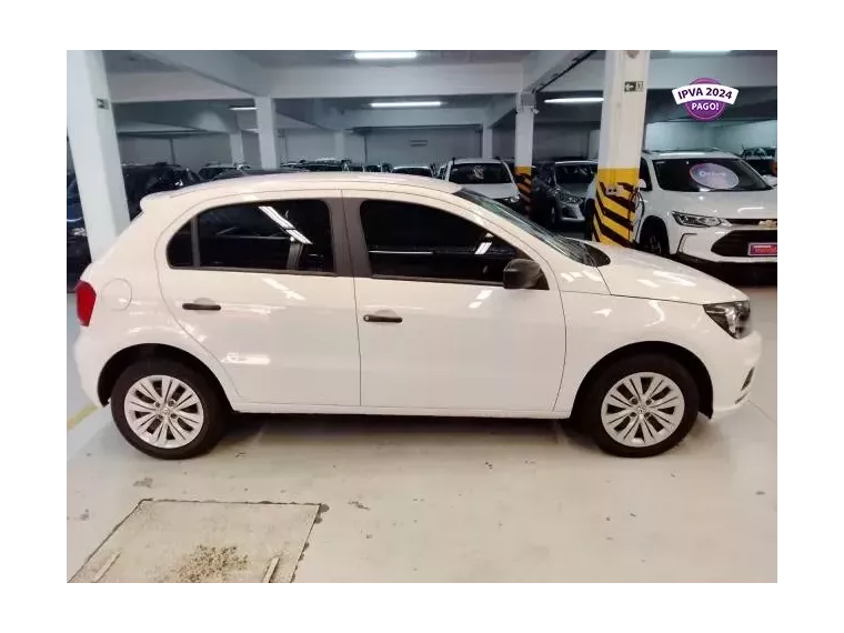 Volkswagen Gol Branco 4