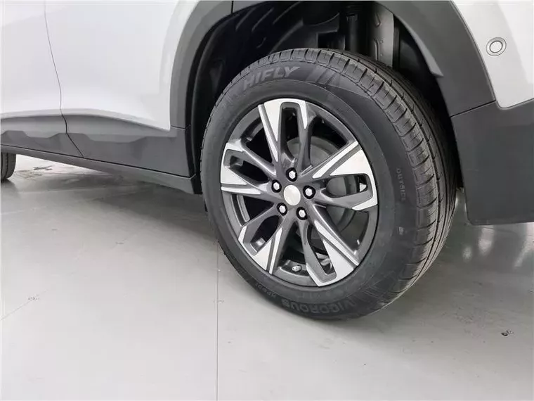 Chevrolet Tracker Prata 15