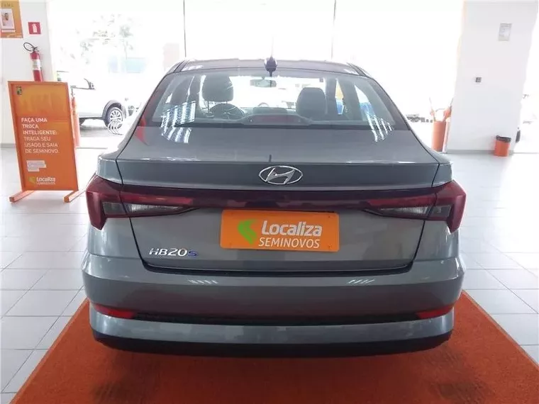 Hyundai HB20S Cinza 8