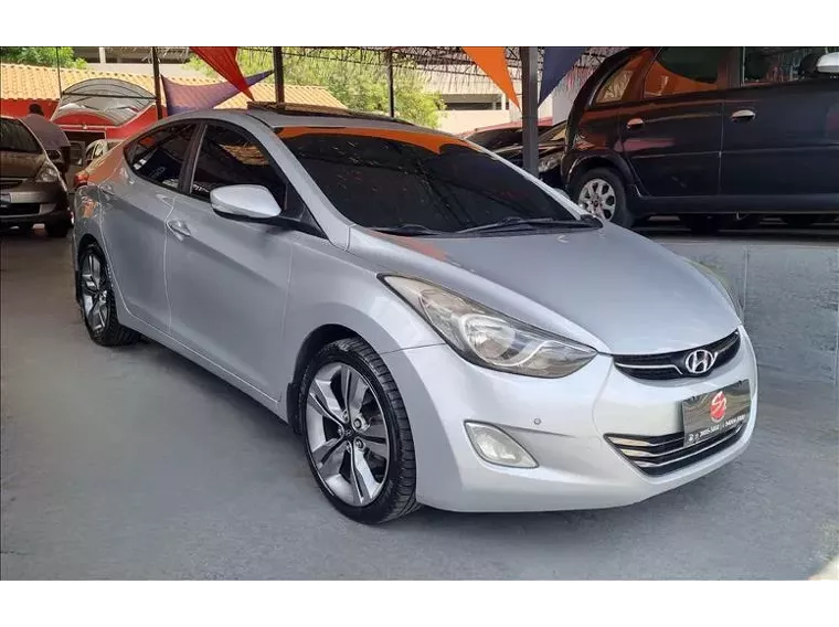 Hyundai Elantra Prata 13