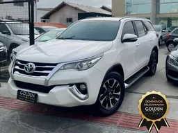 Toyota Hilux SW4