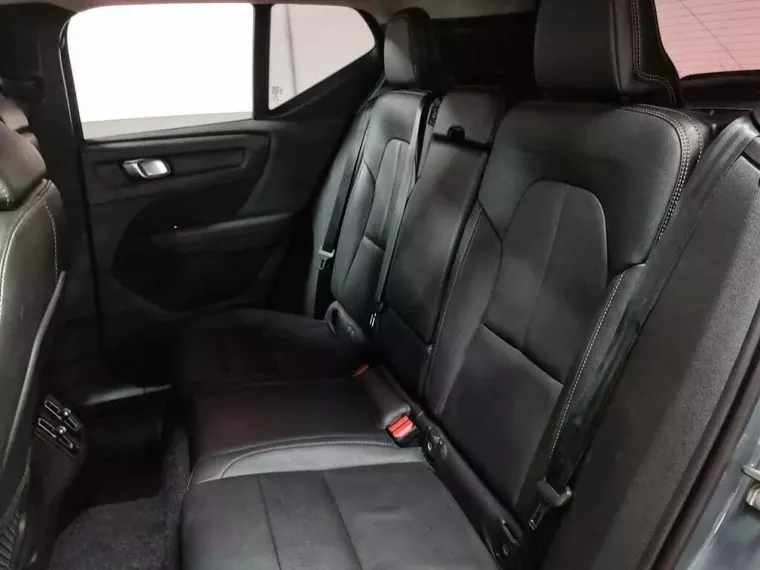 Volvo XC40 Cinza 5