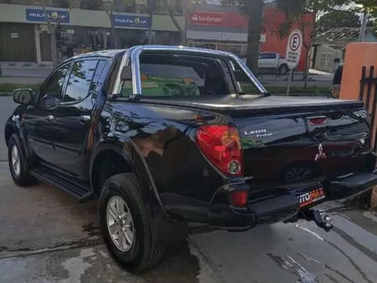 Mitsubishi L200 Triton Preto 1