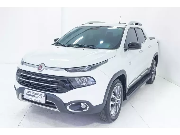 Fiat Toro Branco 11