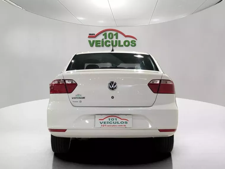 Volkswagen Voyage Branco 5