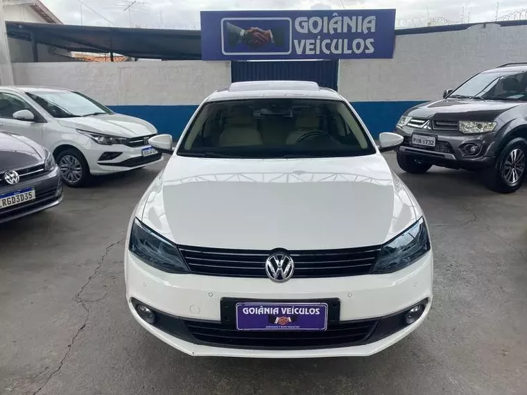 Volkswagen Jetta Branco 10