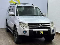 Mitsubishi Pajero Full