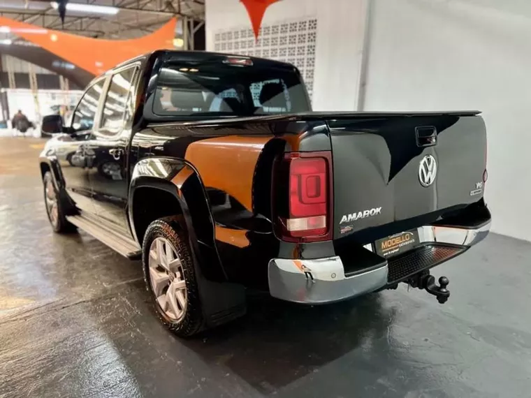 Volkswagen Amarok Preto 17