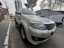 Toyota Hilux SW4