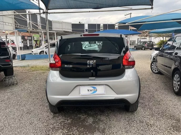 Fiat Mobi Prata 2