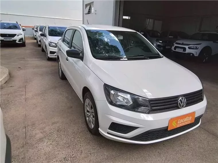 Volkswagen Voyage Branco 10